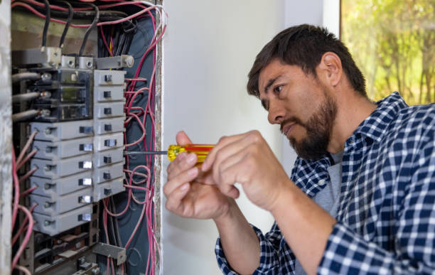 Best Emergency Electrical Repair  in Lyndon, KS